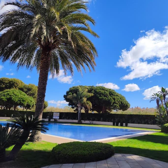 Luxurycambrils Resort&Spa 外观 照片